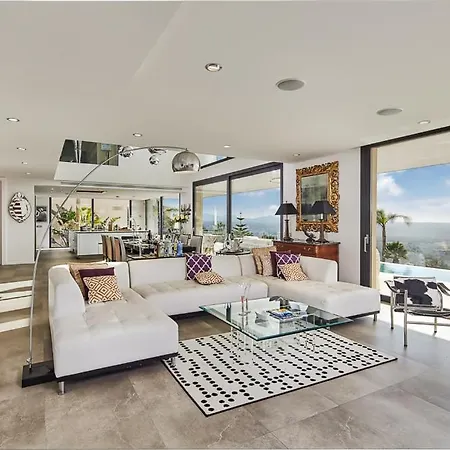 Villa Eden Roc *